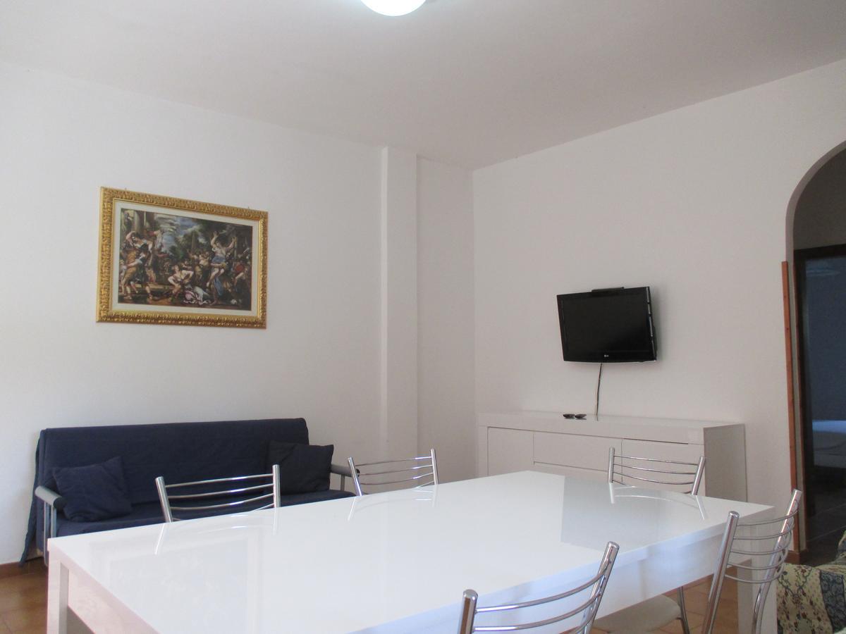 Palinuro Casa Vacanze "Donna Antonia" Buitenkant foto